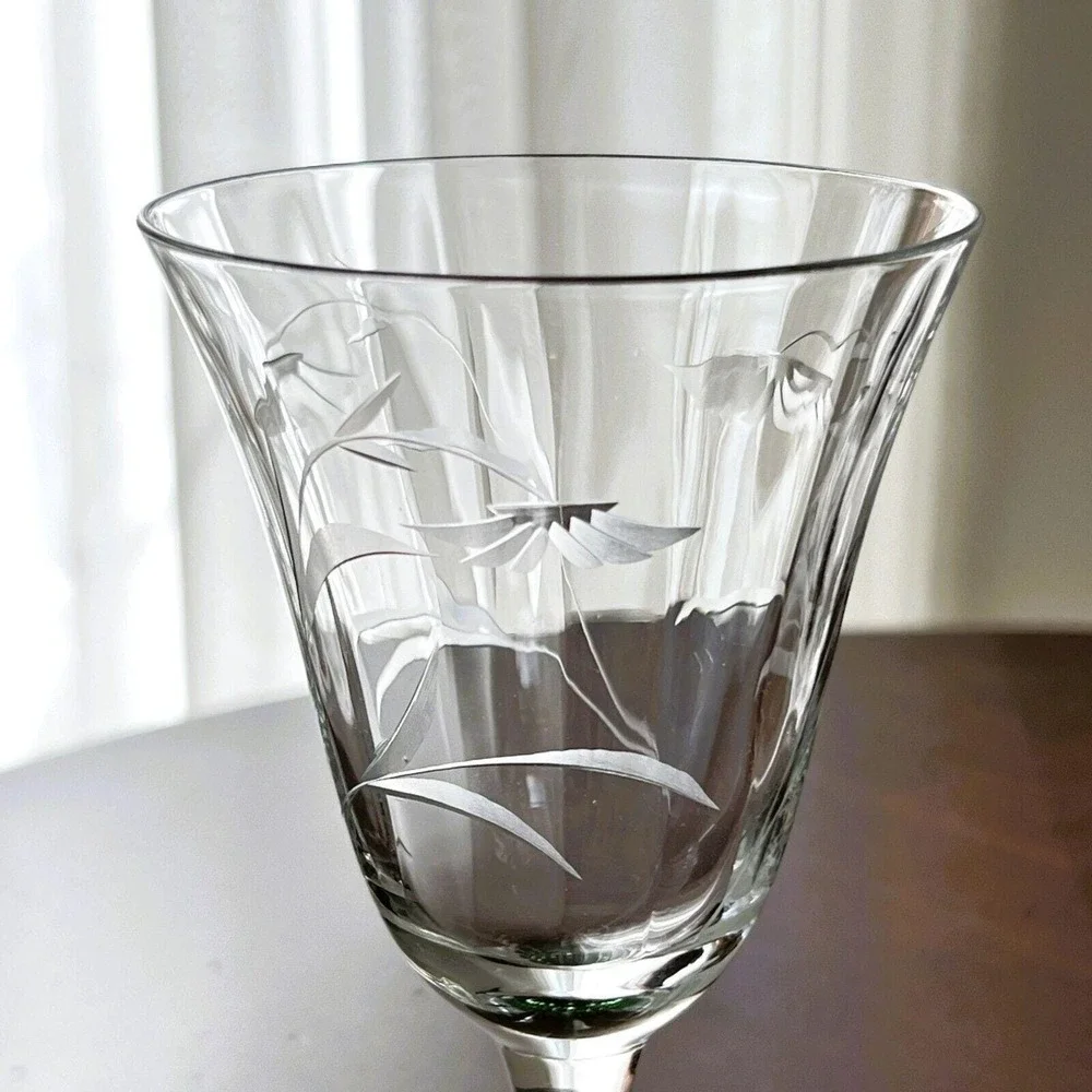 Vintage Optic Glass Wine Glasses Green Footed (5) Etched Flowers 6 5/8